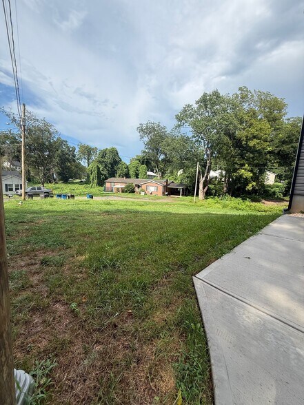 Building Photo - 515 Wagner St