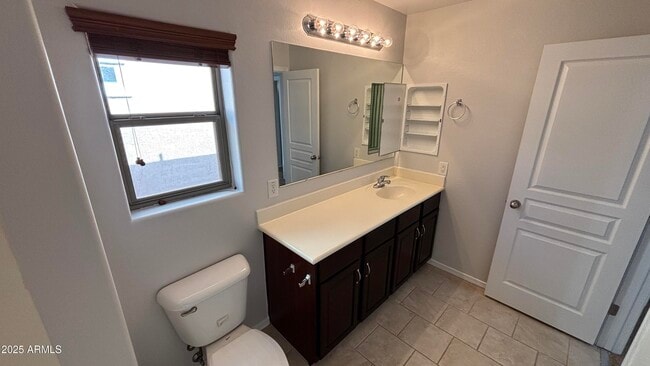 Building Photo - 3805 E Santa Fe Ln