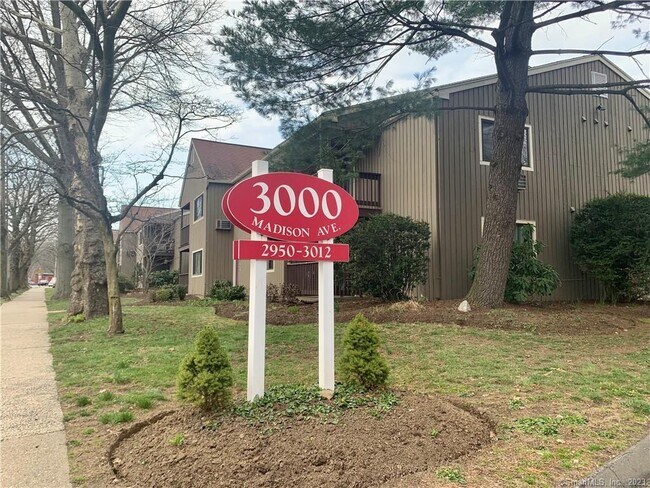 Building Photo - 3004 Madison Ave