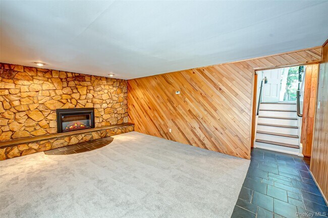 Building Photo - 26 Valleywood Rd