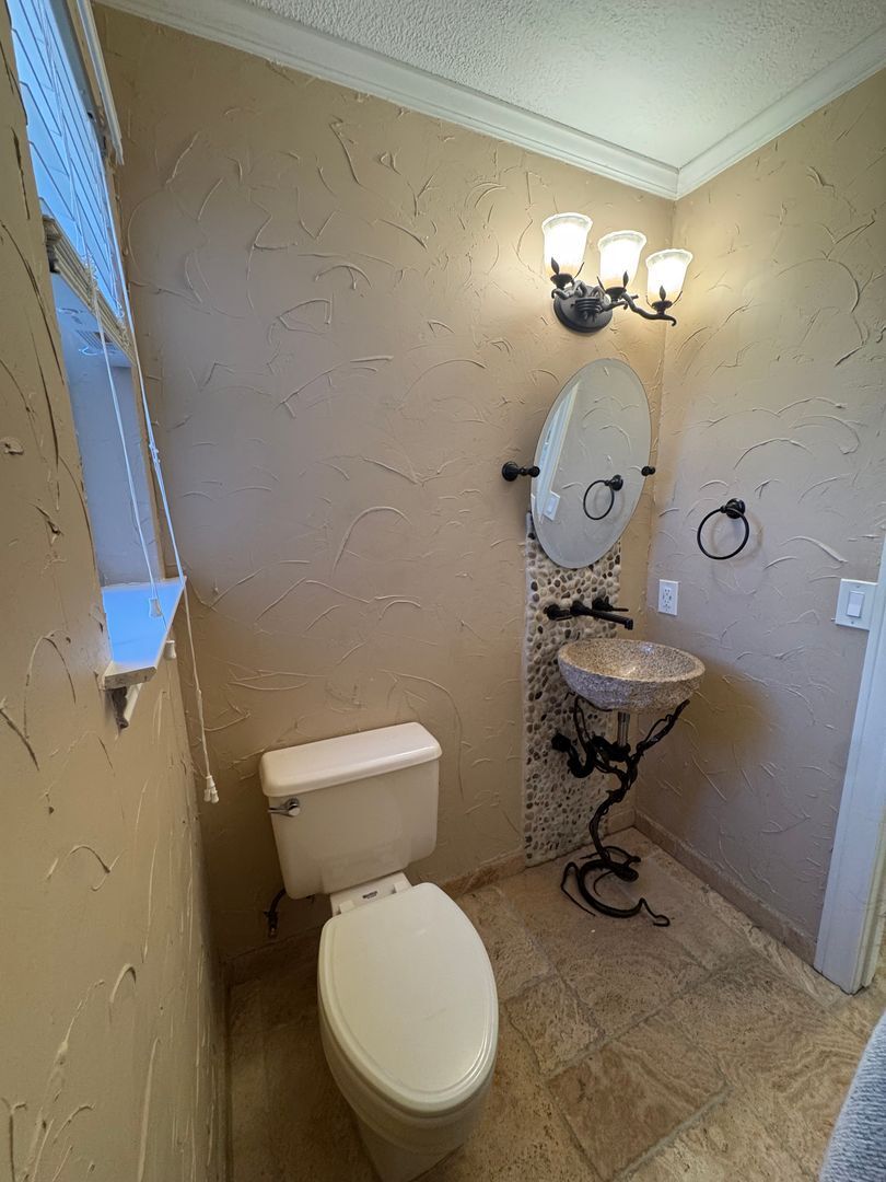 Building Photo - 3205 Ridge Cir