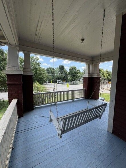 Primary Photo - 801 Glenwood Ave