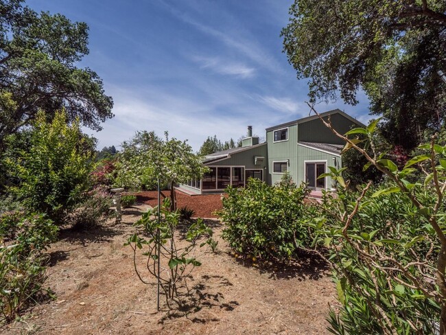 Building Photo - Resort-like Aptos Single Family House