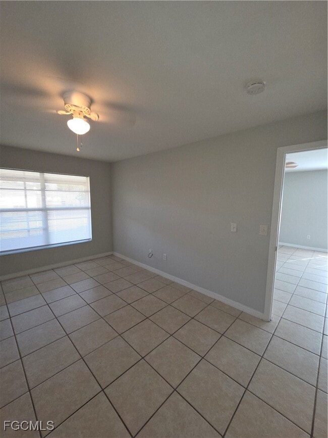 Building Photo - 103 SE 23rd Pl