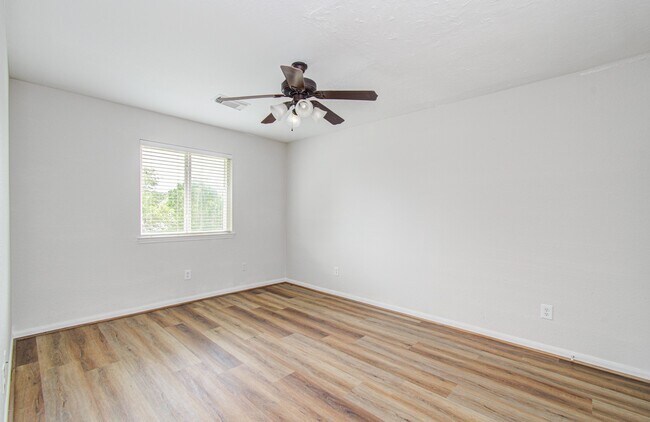 Building Photo - 21106 Machall Manor Ct