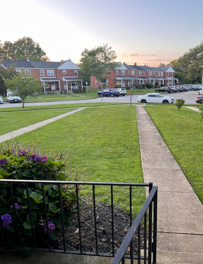 Building Photo - Spacious 3-Bedroom Towson Townhome with Of...