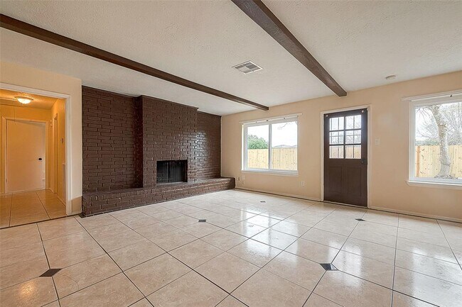 Building Photo - 1615 Millbury Dr