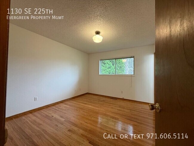 Building Photo - 1130 SE 225th Ave