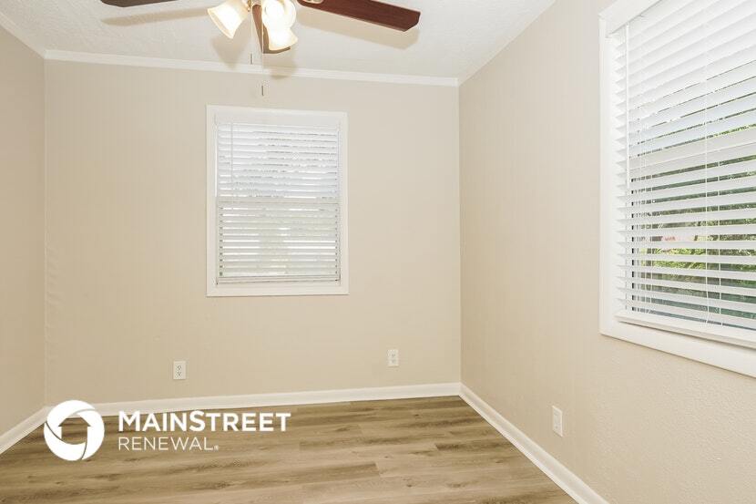 Building Photo - 2225 W Dana Dr