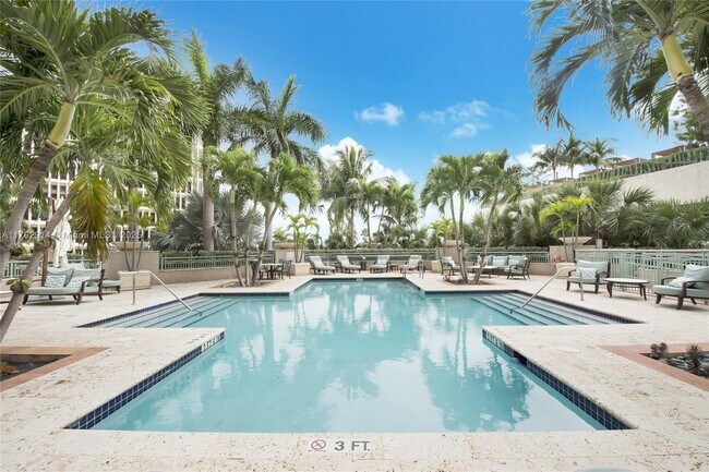 Building Photo - 3400 SW 27th Ave