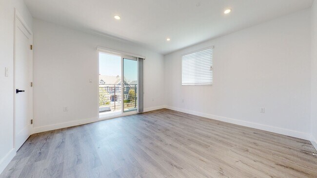 Building Photo - 1435 Westmoreland Ave