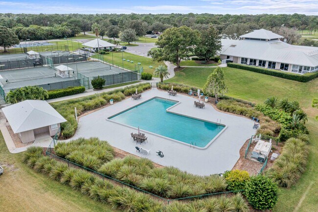 Building Photo - 7317 Bob O Link Way