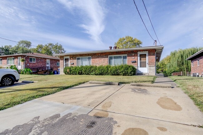 Building Photo - 3937 Jane Ave