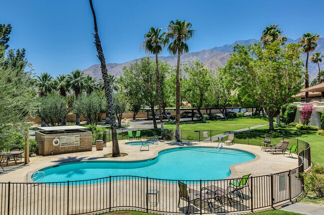 Building Photo - 420 N Villa Ct