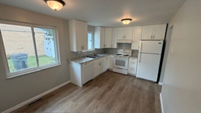 Building Photo - 4954 Talford Ct