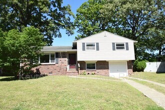 Building Photo - 8356 Cape View Ct
