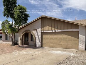 Building Photo - 940 S Fontana