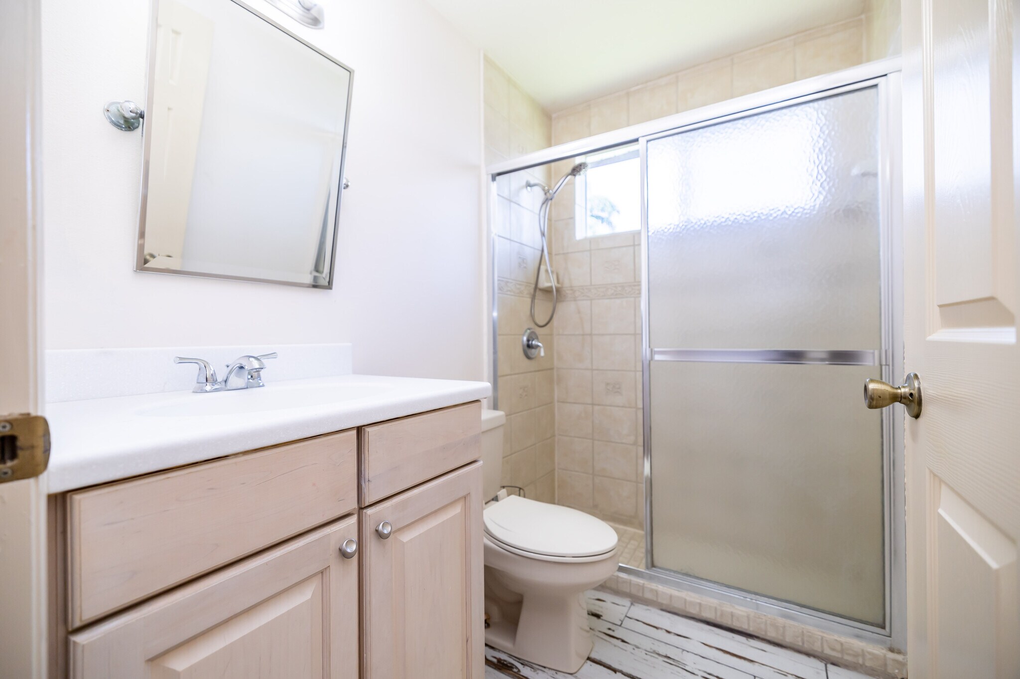 Building Photo - 871 Brookview Ln