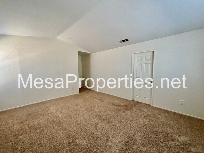 Building Photo - 13593 Hemingway Dr