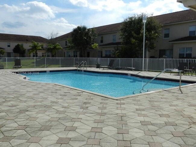 Building Photo - 312 Talia Cir