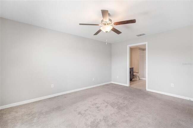 Building Photo - 10390 Scarlet Skimmer Dr