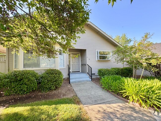 Building Photo - Napa, Gated Community Single Story 2 Bedro...