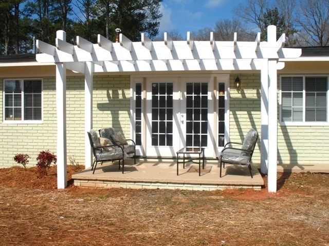 Building Photo - ***WESTSIDE 3/2 AVA. MAY 31st--POSSIBLY SOONER!***