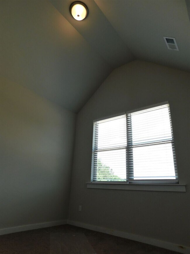 Building Photo - Home for rent in Pinson, AL!!! Available to View with 48 Hours Notice!