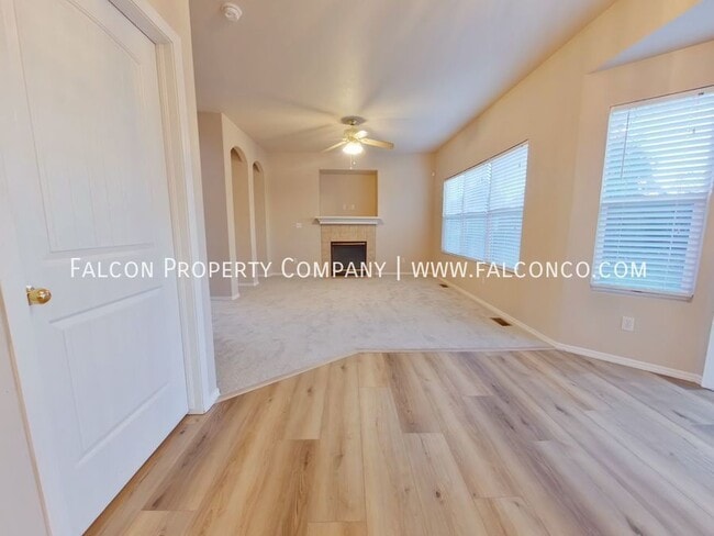 Building Photo - 3260 Waverly Ln