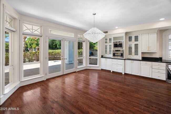 Building Photo - 5820 W Del Lago Cir