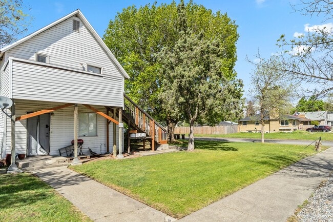 Primary Photo - 227 E Ermina Ave