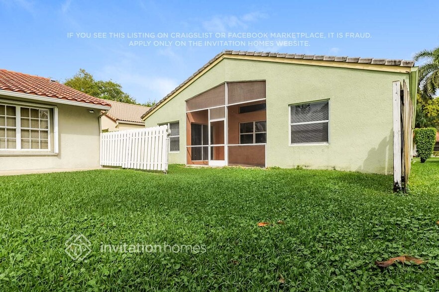 Building Photo - 5636 American Cir