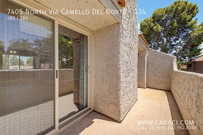 Building Photo - 7405 N Vía Camello Del Norte