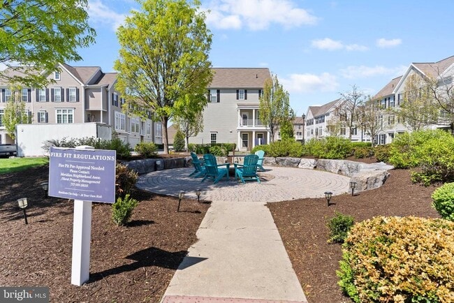 Building Photo - 3030 Meridian Cmns