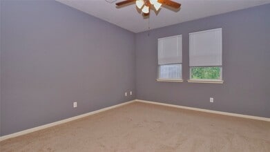 Building Photo - 2931 Meadowglen Cove