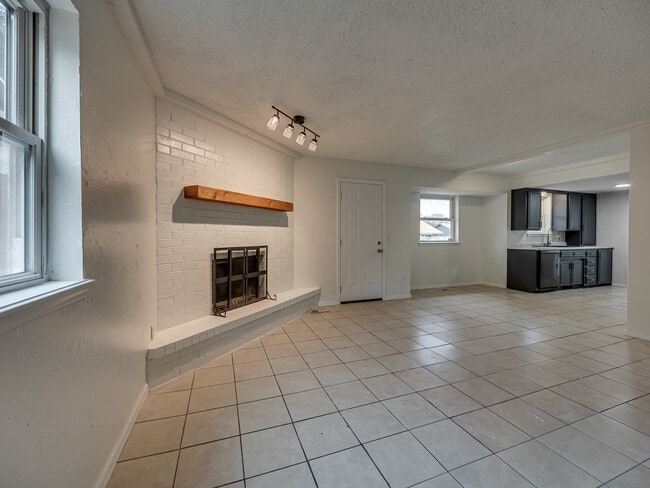 Building Photo - 4821 Cinderella Dr