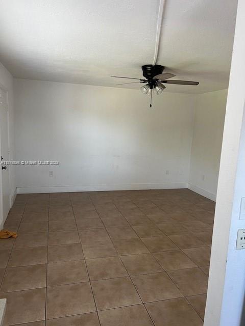 Building Photo - 4450 SW 67th Ave