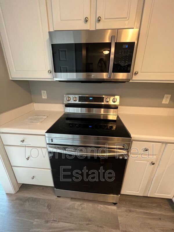 Building Photo - 3310 Harbour Pointe Pl