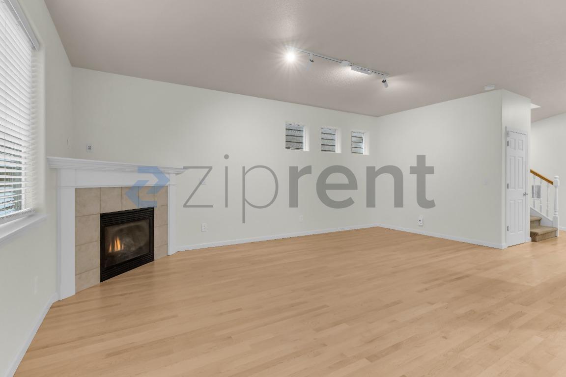 Building Photo - 3785 Wild Rose Loop