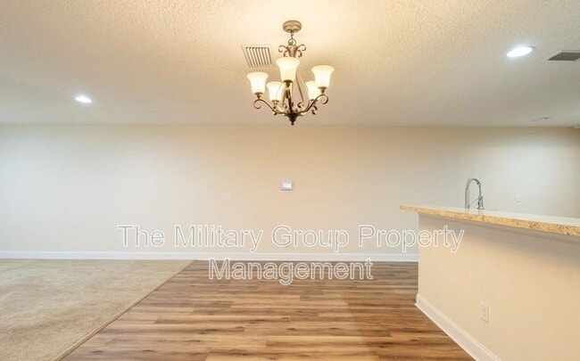 Building Photo - 382 Old Jennings Rd