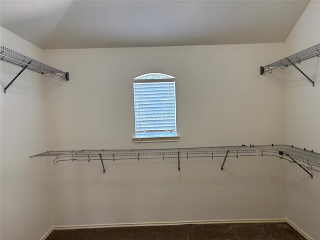 Building Photo - 21223 Colton Cove Dr