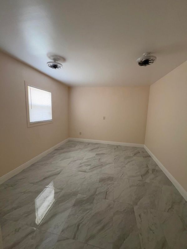 Building Photo - 7926 Burlwood Ln
