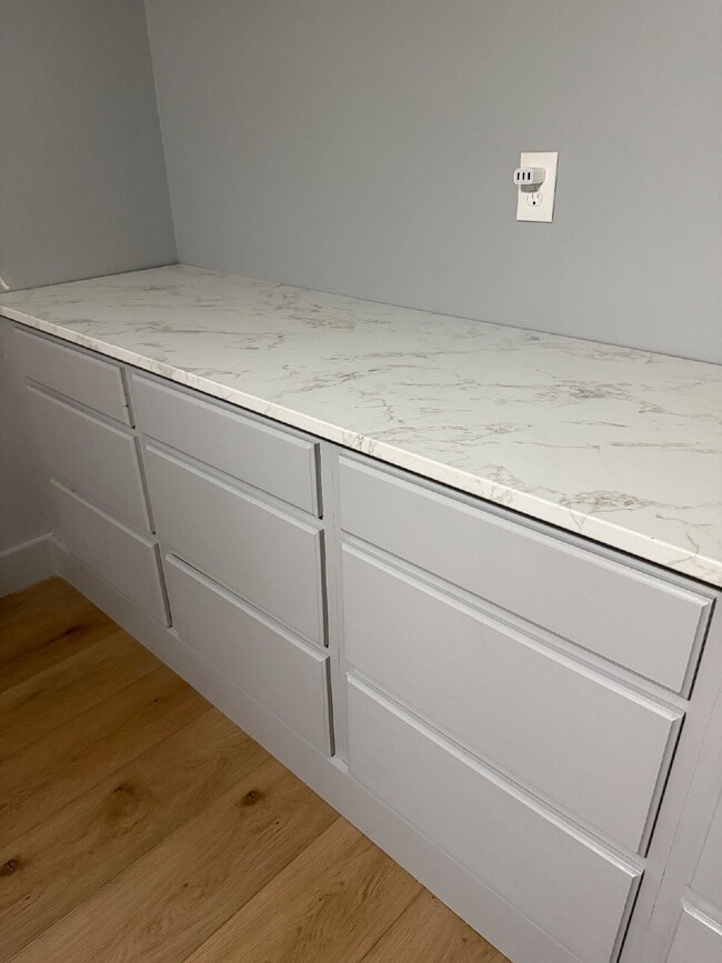 Building Photo - 5b 2.5ba Glorious Home for Rent in Frederick County!