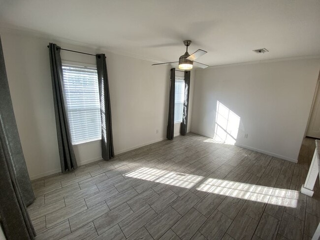 Building Photo - 2610 Dogwood Pl