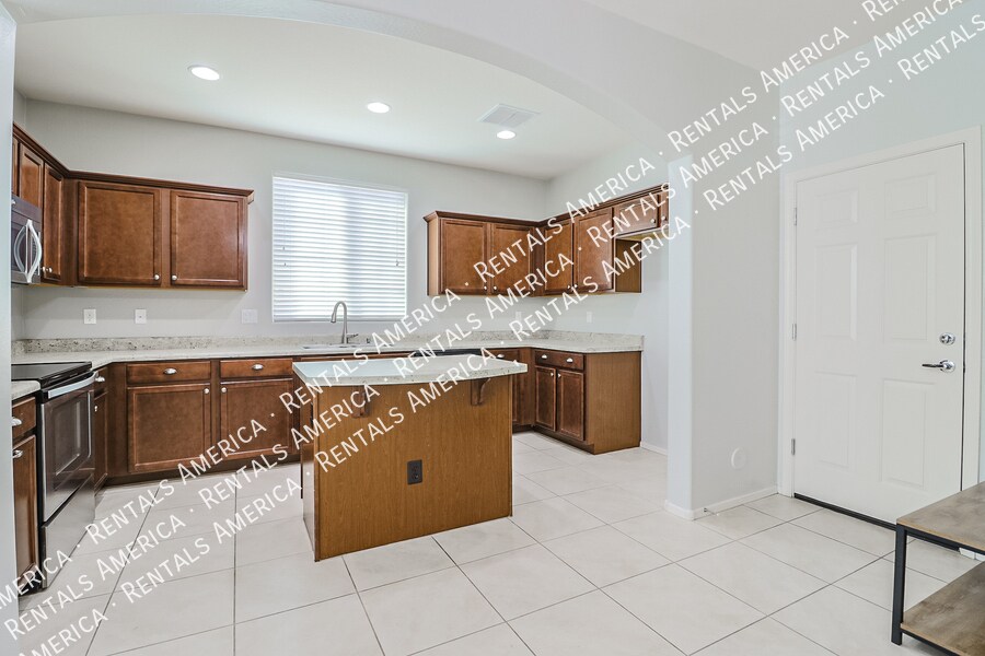 Building Photo - 17746 W Banff Ln