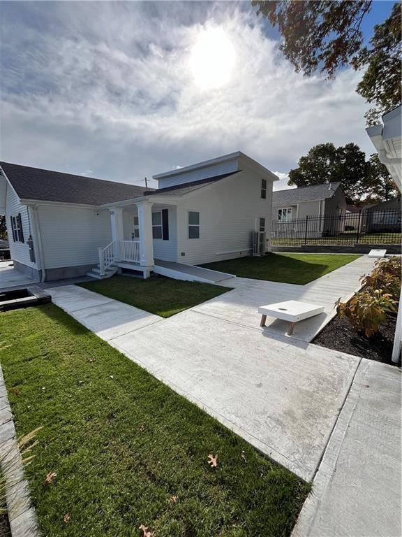 Building Photo - 535 Hancock St