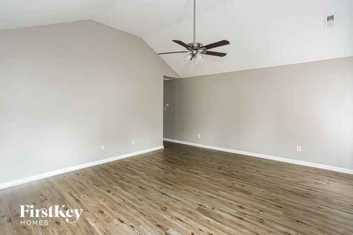 Building Photo - 933 Milkwood Ln