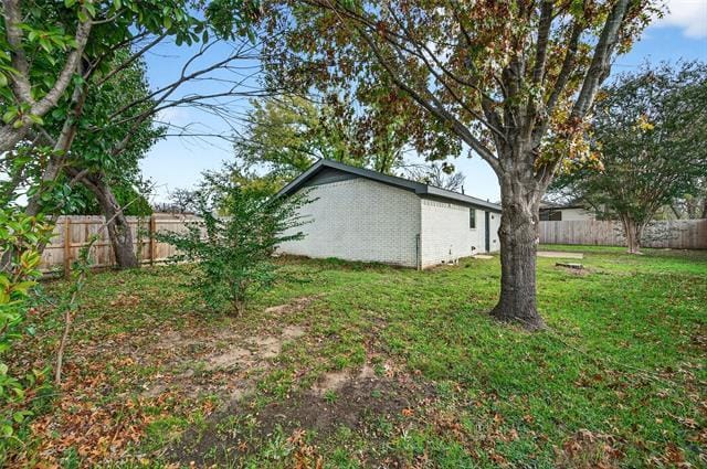 Building Photo - 604 E Summit St