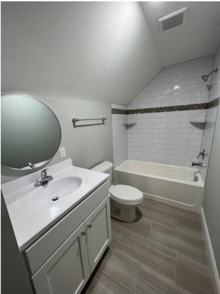 Bathroom 2 - 562 Madison Ave
