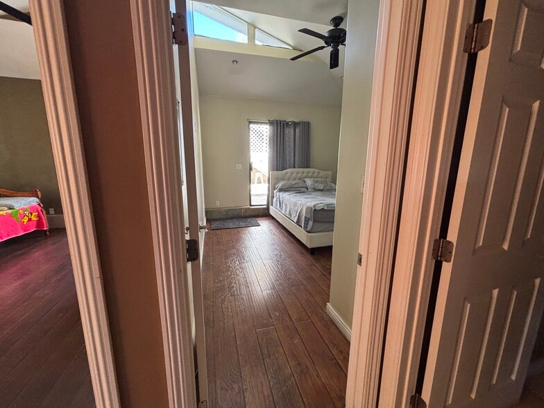 Building Photo - 1817 N Ave 53